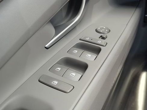 New 2025 Hyundai Elantra Sport image 21