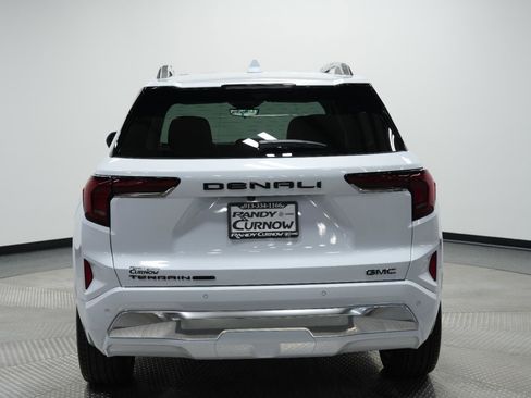 New 2026 GMC Terrain Denali w/ LPO, Black Badging Package image 6