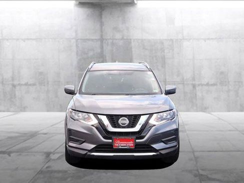 Used 2018 Nissan Rogue SV FWD image 4