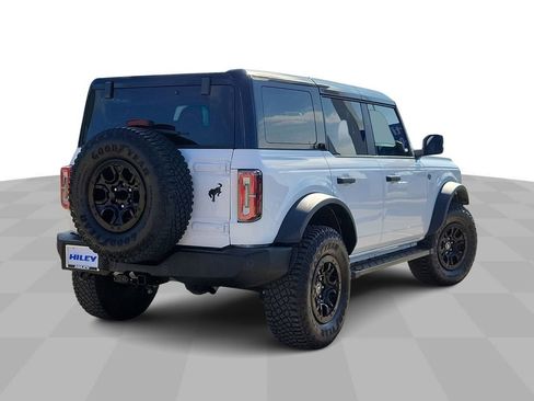 Used 2024 Ford Bronco Wildtrak image 8