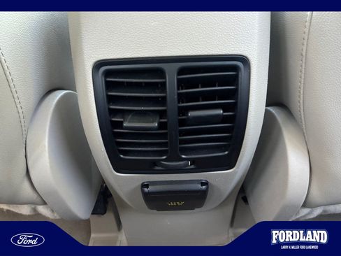 Used 2014 Ford Escape Titanium AWD/4WD image 32