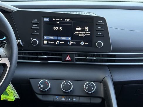 New 2026 Hyundai Elantra SE image 15