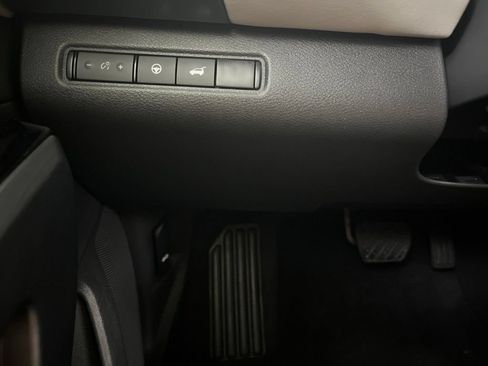 Used 2026 Nissan Pathfinder SL AWD/4WD image 57