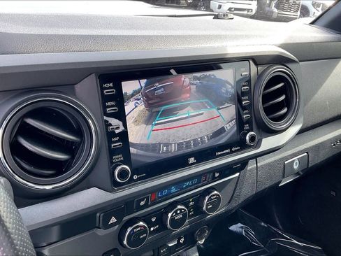 Used 2020 Toyota Tacoma TRD Sport image 20