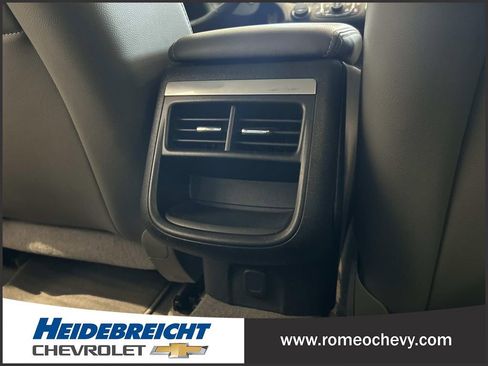 Used 2014 Chevrolet Impala LT w/ Convenience Package image 17