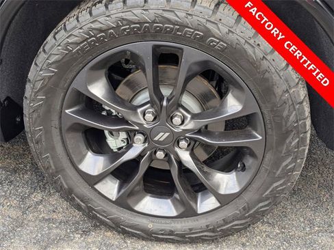 Certified 2024 Dodge Durango R/T image 8