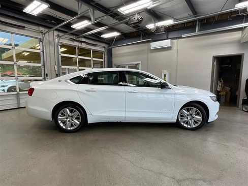 Used 2018 Chevrolet Impala LS FWD image 6