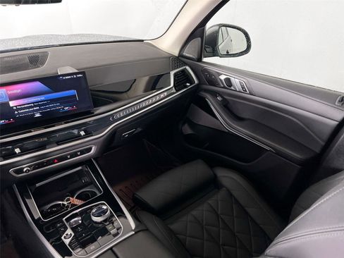 Certified 2023 BMW X7 xDrive40i w/ Executive Package image 22