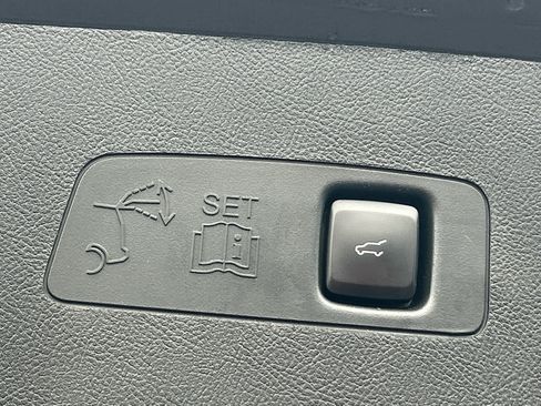 Used 2024 Lincoln Corsair FWD w/ Equipment Group 101A image 13