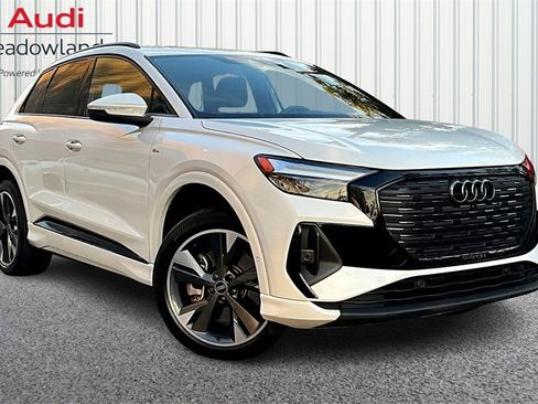 Used 2024 Audi Q4 e-tron Premium Plus image 3