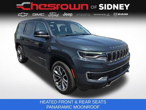 Used 2024 Jeep Wagoneer Series III w/ Premium Group I AWD/4WD image 3