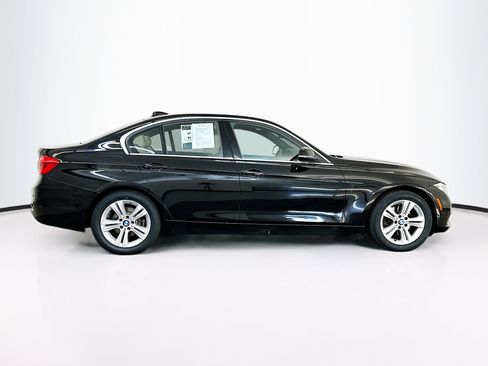 Used 2017 BMW 330i xDrive Sedan image 10