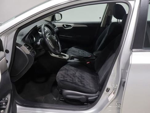 Used 2013 Nissan Sentra SV FWD image 9