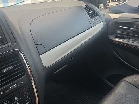 Used 2016 Dodge Grand Caravan R/T w/ Mopar Premium Addition Group FWD image 13