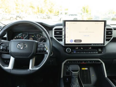 Used 2023 Toyota Tundra Limited AWD/4WD image 29