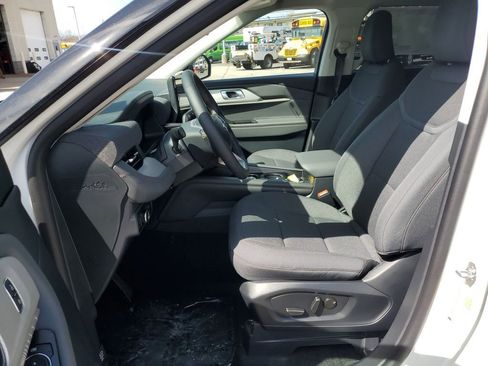 New 2026 Ford Explorer Active image 10