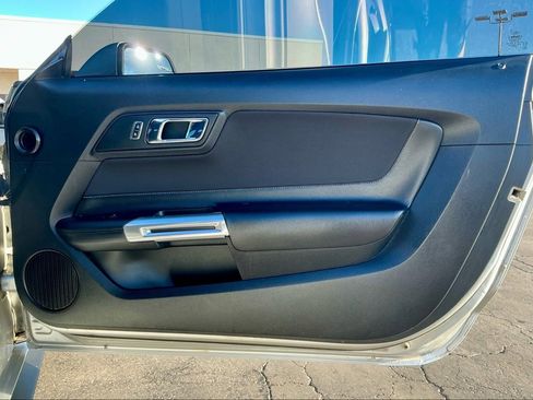 Used 2015 Ford Mustang Coupe w/ Equipment Group 051A image 25