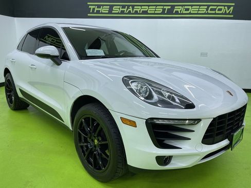 Used 2017 Porsche Macan S image 2