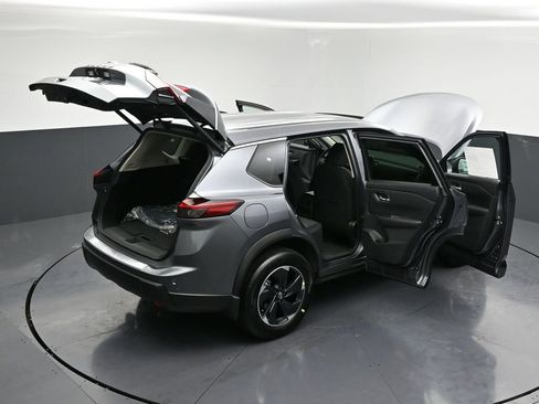 New 2026 Nissan Rogue SV w/ Cold Weather Package image 33