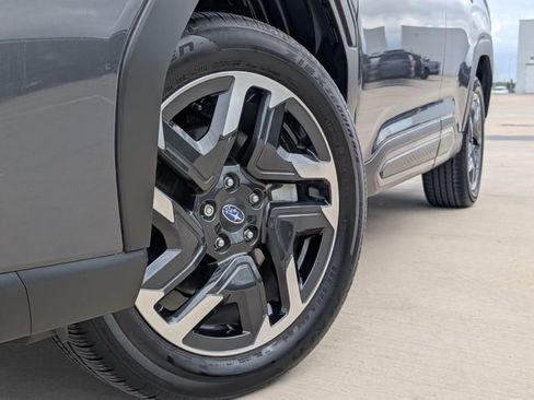 Certified 2025 Subaru Forester Limited image 2