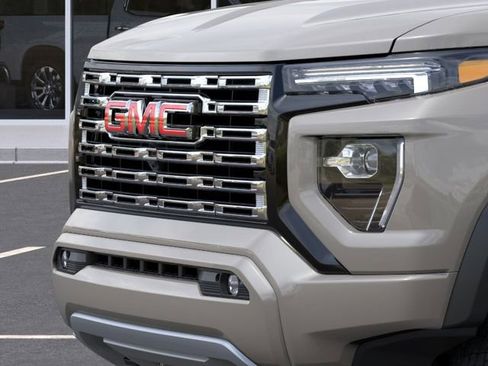 New 2026 GMC Canyon Denali AWD/4WD image 16