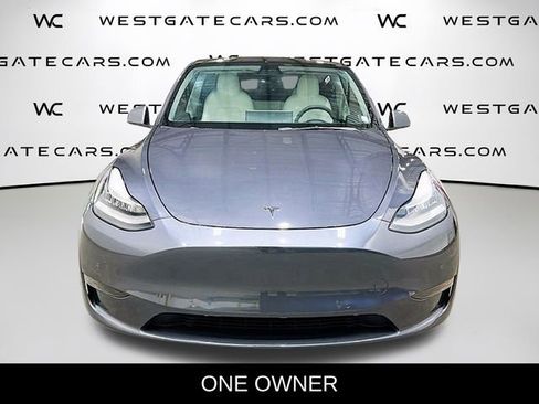 Used 2021 Tesla Model Y Long Range image 4