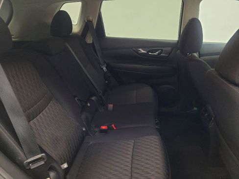 Used 2020 Nissan Rogue S w/ Special Edition Package FWD image 19