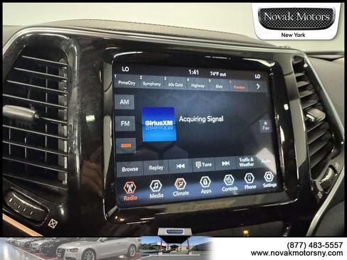 Used 2022 Jeep Cherokee Limited AWD/4WD image 22