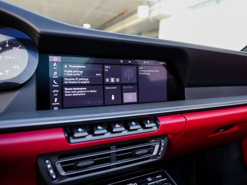 Certified 2021 Porsche 911 Targa 4S image 18