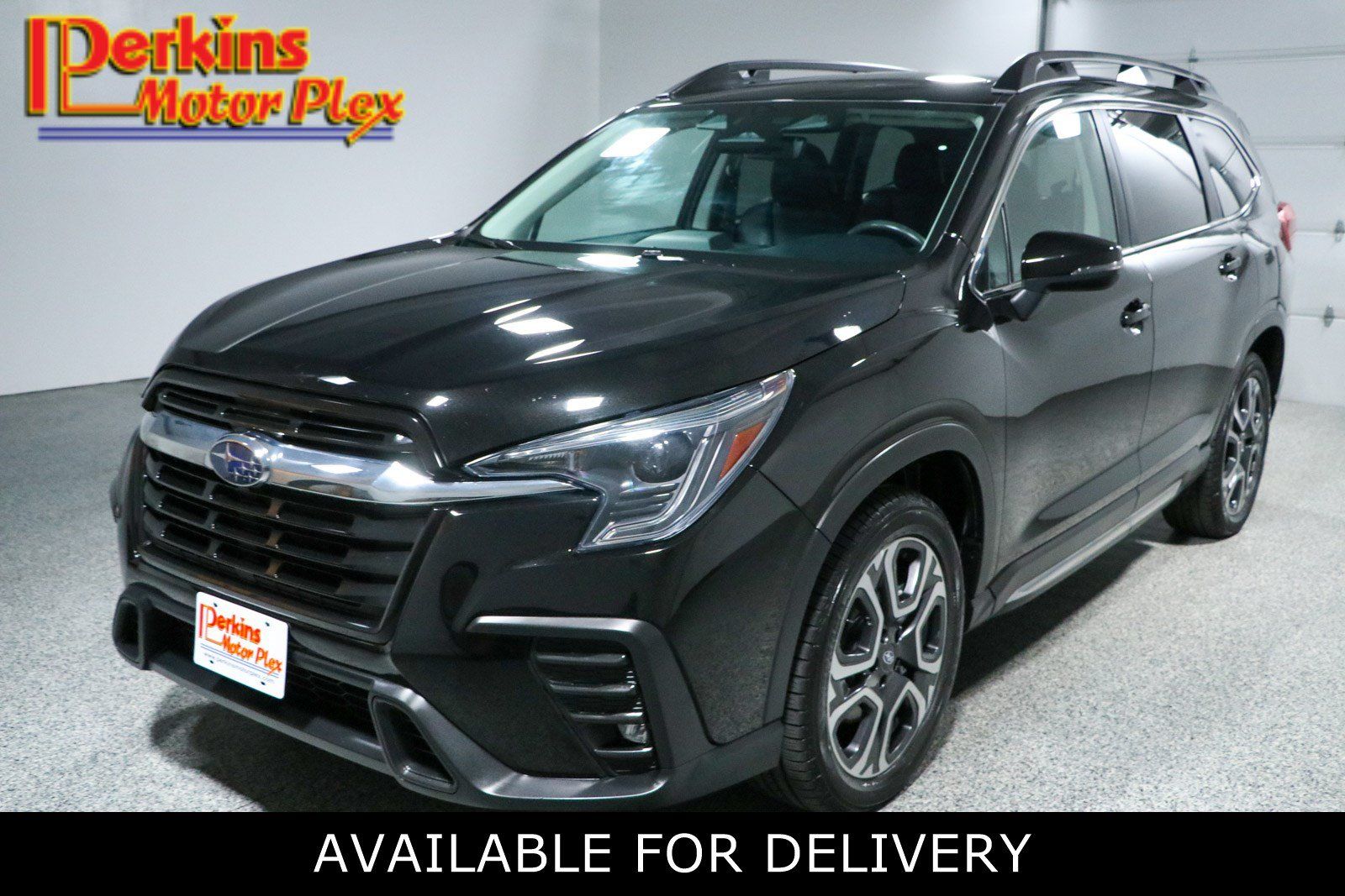 Used 2023 Subaru Ascent Limited AWD/4WD image 1