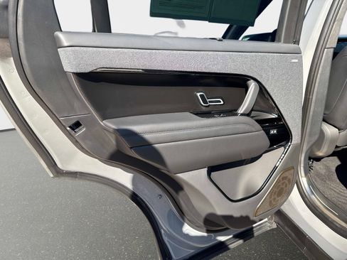 Used 2025 Land Rover Range Rover Sport SV Edition Two image 11