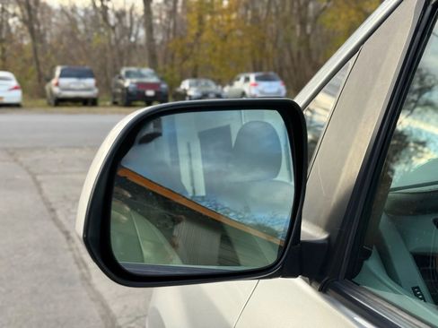 Used 2016 Toyota Sienna Limited image 27