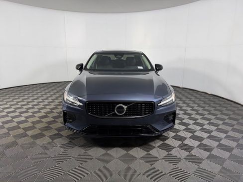 Used 2025 Volvo S60 B5 Core AWD/4WD image 5