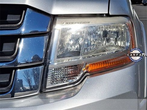 Used 2017 Ford Expedition EL XLT image 9