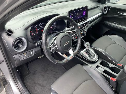 Used 2023 Kia Forte GT-Line w/ GT-Line Technology Package image 11