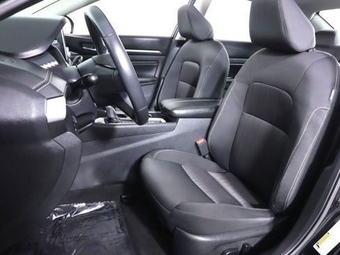 Used 2022 Nissan Altima 2.5 SV w/ SV Premium Package AWD/4WD image 30
