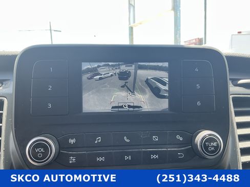 Used 2023 Ford Transit 250 Medium Roof RWD image 26