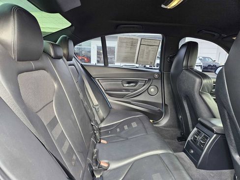 Used 2018 BMW M3 image 30