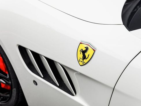 Used 2019 Ferrari GTC4Lusso image 16