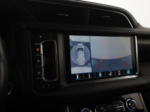 Used 2021 GMC Yukon Denali w/ Denali Premium Package AWD/4WD image 31