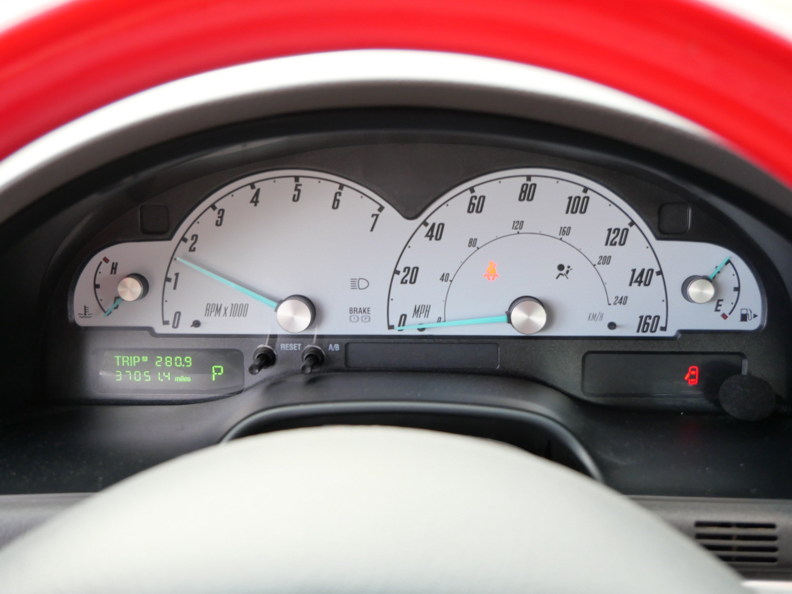 Used 2002 Ford Thunderbird RWD image 21