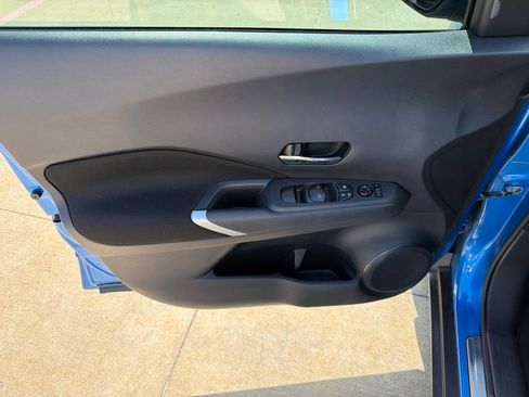 Used 2024 Nissan Kicks SV w/ Interior Electronics Package FWD image 13