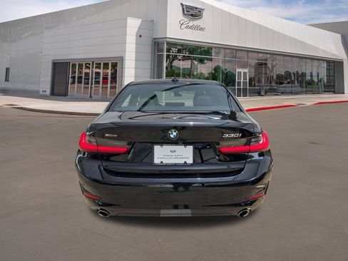 Used 2019 BMW 330i xDrive Sedan w/ Premium Package AWD/4WD image 5