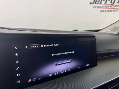 Used 2025 Nissan Murano SL AWD/4WD image 17