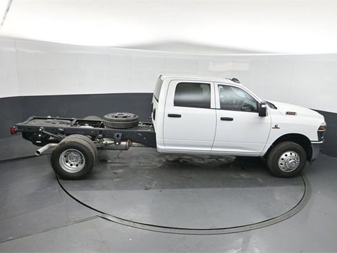 New 2026 RAM 3500 Tradesman w/ Chrome Appearance Group image 28