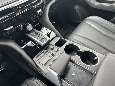 Used 2024 Acura MDX SH-AWD w/ Technology Package image 26