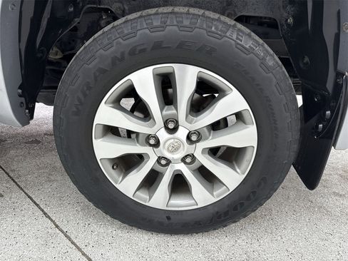 Used 2017 Toyota Tundra Limited image 45