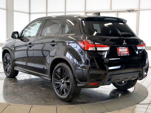 Used 2025 Mitsubishi Outlander Sport LE image 6