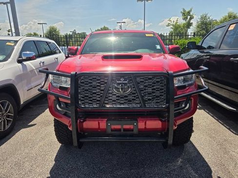 Used 2021 Toyota Tacoma TRD Sport AWD/4WD image 2