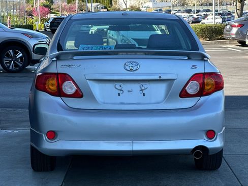 Used 2010 Toyota Corolla S image 4